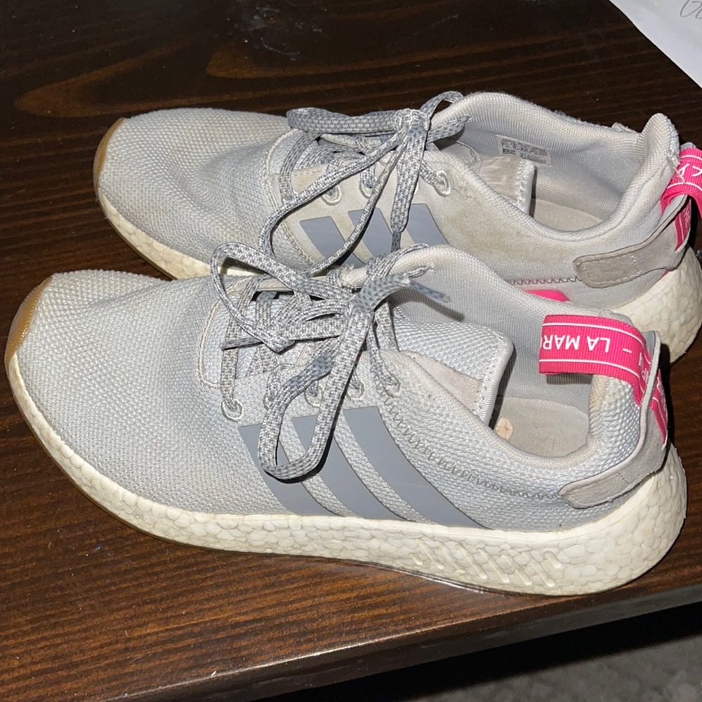 Adidas Sneakers